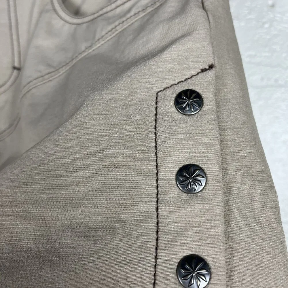 Athleta Take a Hike Mini Skirt Womens 2 Tan Khaki Side Snaps 861832 Active
